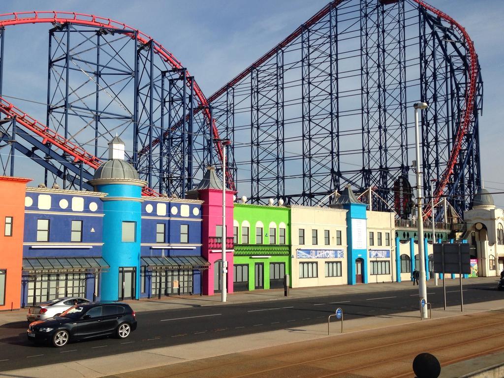 Corona Blackpool Exterior photo